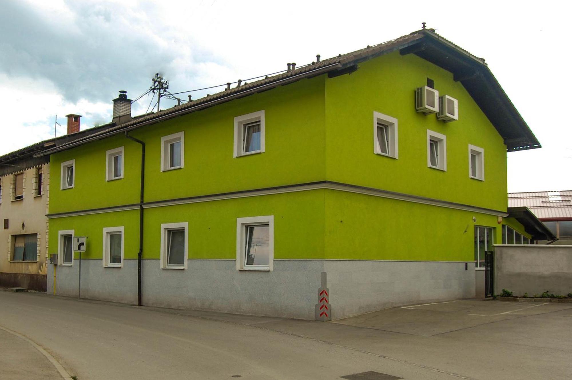 Penzion Pri Slovenc Dol pri Ljubljani Extérieur photo
