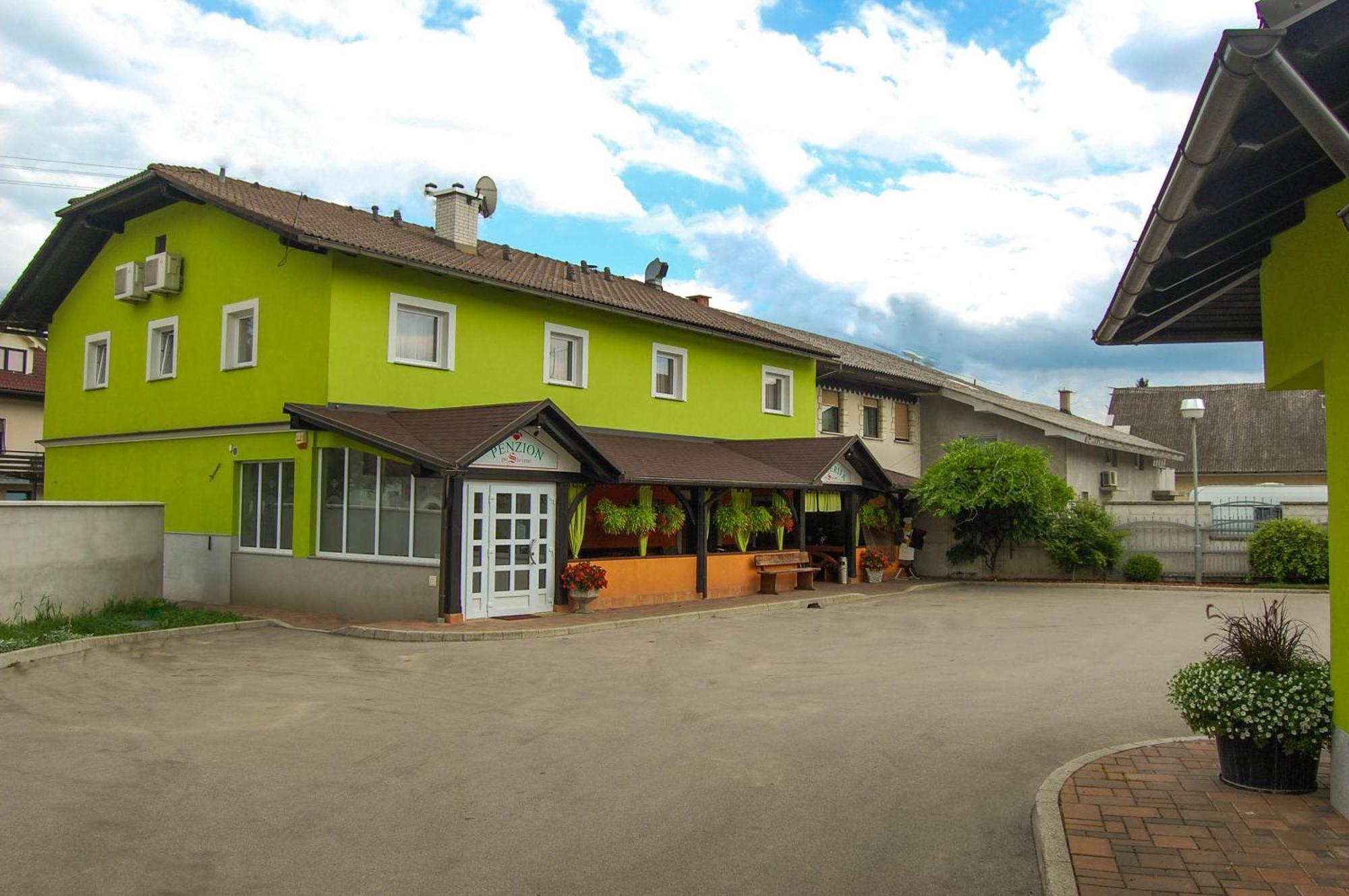 Penzion Pri Slovenc Dol pri Ljubljani Extérieur photo