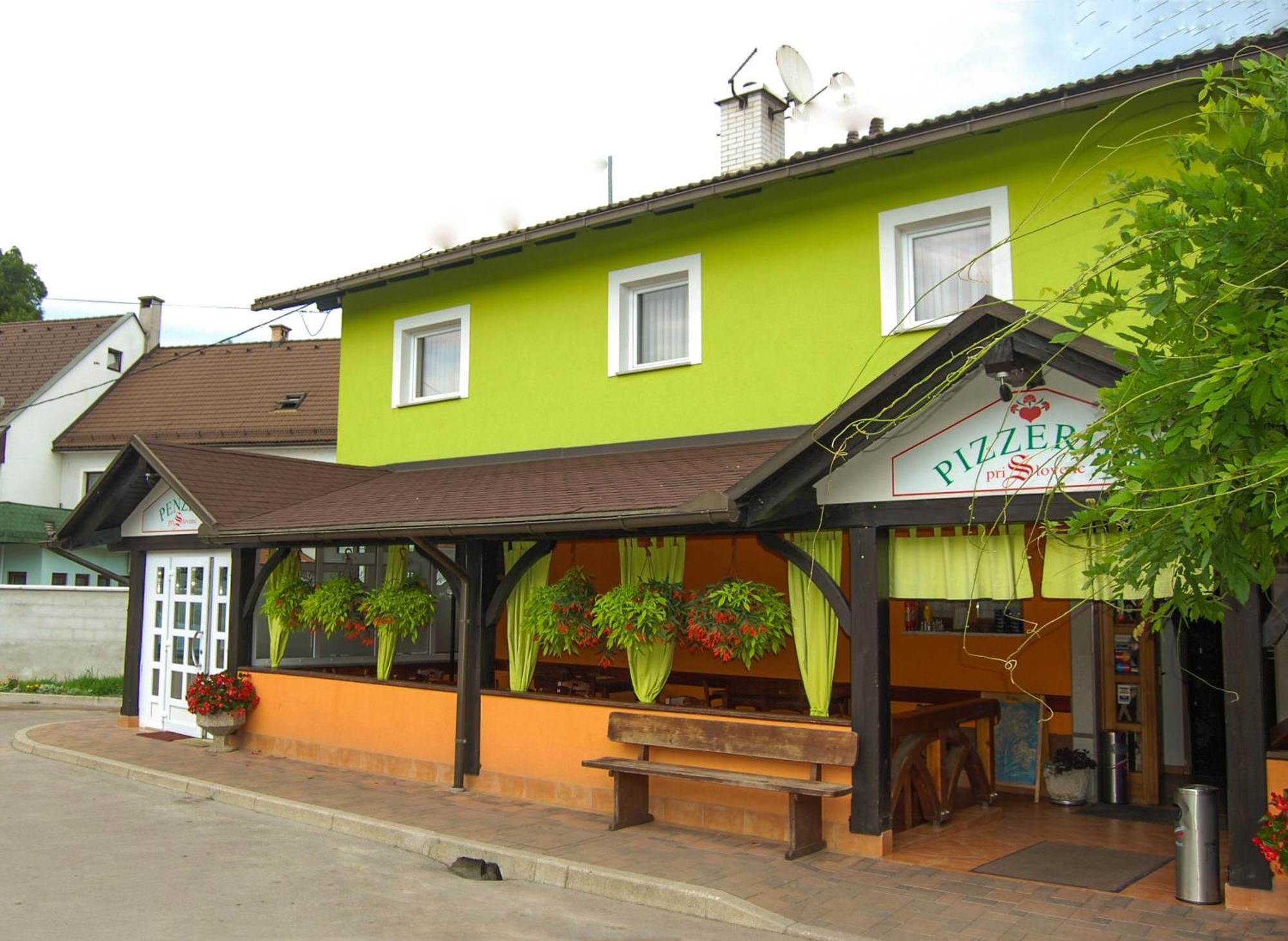 Penzion Pri Slovenc Dol pri Ljubljani Extérieur photo